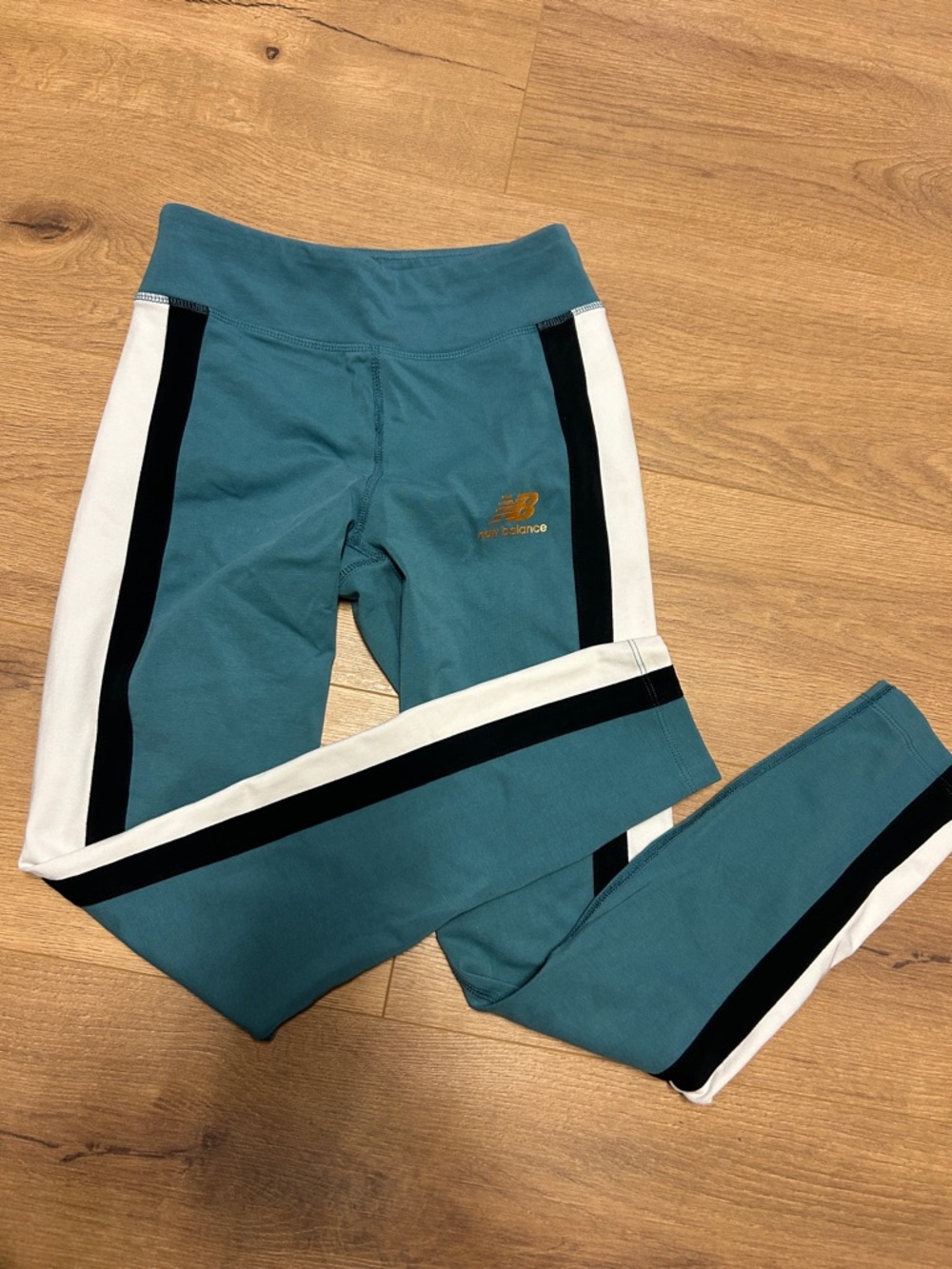 New Balance Teal Leggings with White and Black Side Stripes
